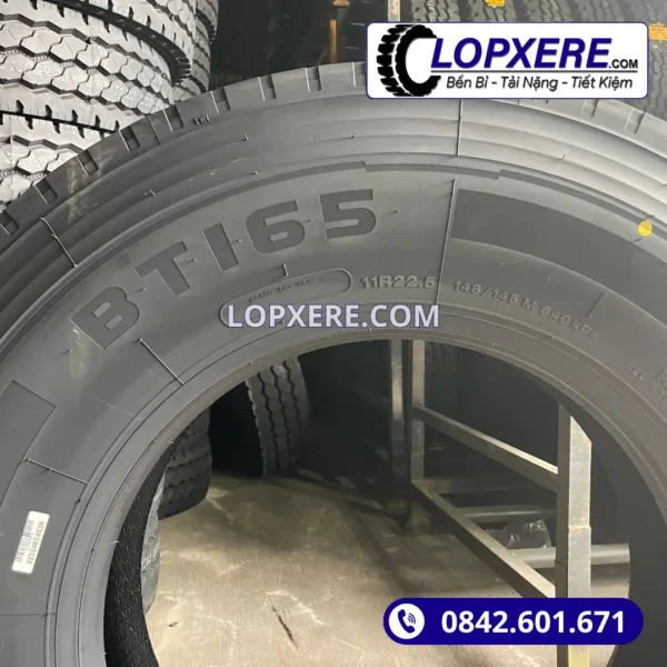 Lốp Blacklion 11r22.5 BT165 gai xuôi thẳng 16PR giá tốt