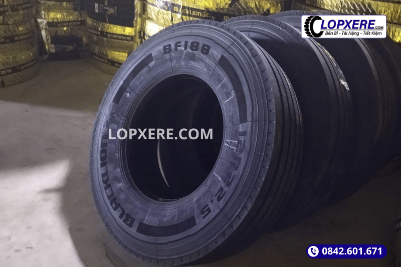 Lop-xe-BF188-gai-xuoi-12R225-duoc-su-dung-rong-rai