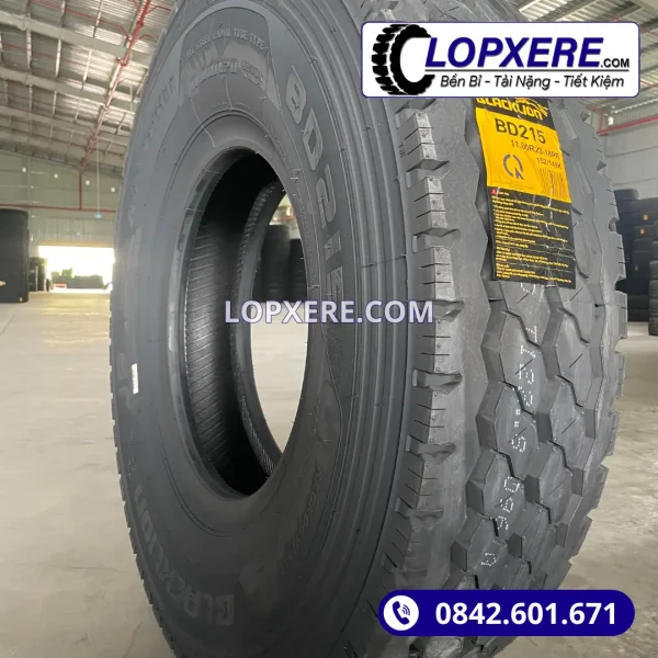 Lốp xe Blacklion BD215 11.00r20 gai xuôi hỗn hợp 18PR giá tốt
