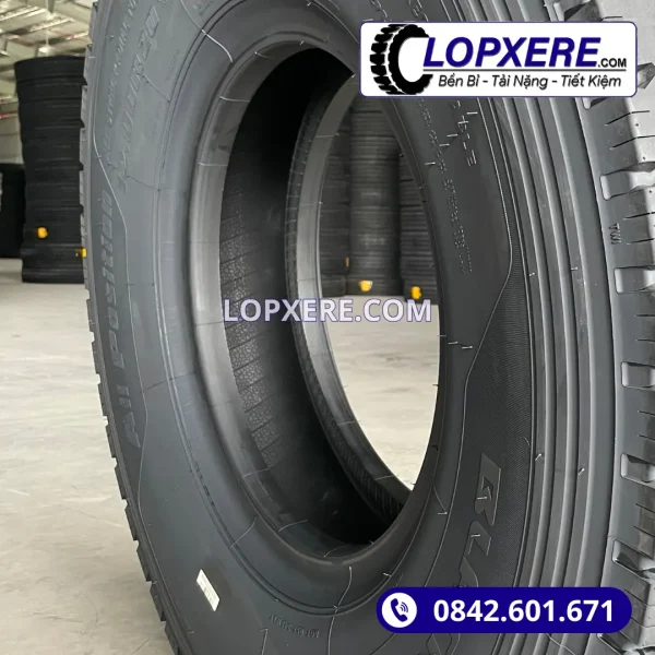 Lốp xe đầu kéo Blacklion BD215 12.00R20 gai xuôi hỗn hợp 22PR giá tốt