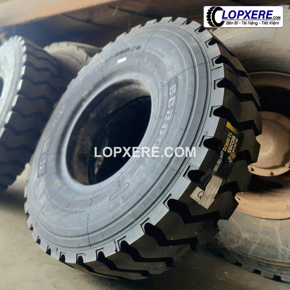 lop-xe-tai-trung-quoc-gai-bet