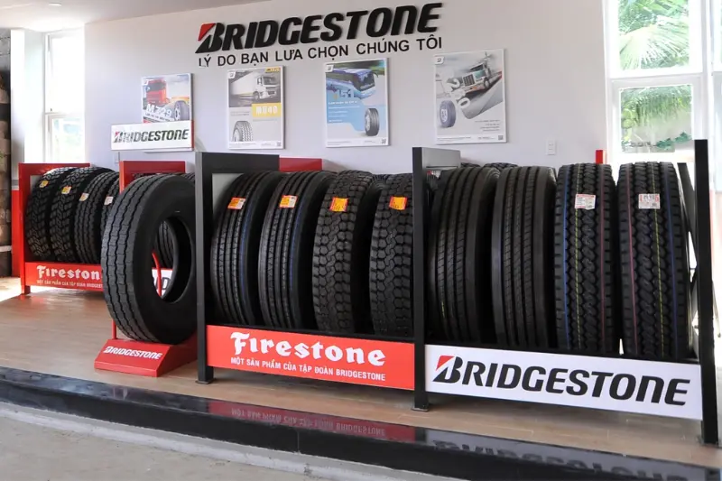Lốp xe tải Bridgestone có giá dao động từ 6 đến 10 triệu đồng cho 1 chiếc lốp