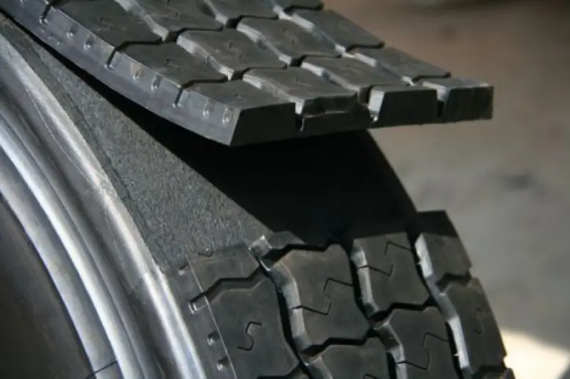 Những lưu ý cần nhớ khi sử dụng lốp xe tải cũ tái chế