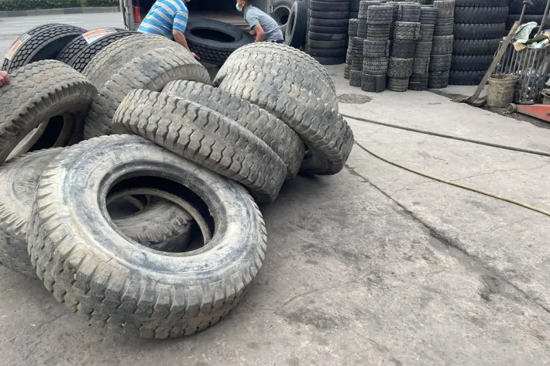 lop-xe-tai-cu-duoc-thu-mua-de-phuc-vu-cong-tac-tai-che