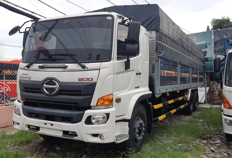 Xe tải HINO 15 tấn sử dụng lốp xe 11.00r20