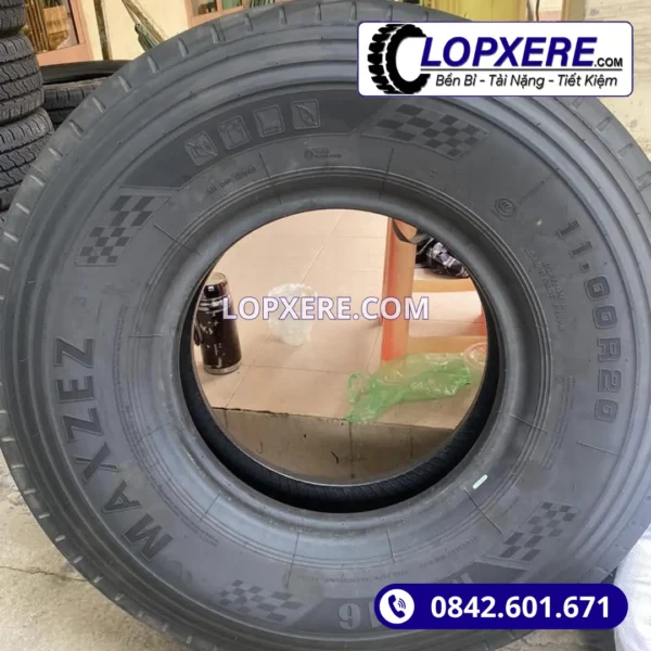 Lốp xe tải Maxzez 11.00r20 gai xuôi thẳng 18PR giá tốt