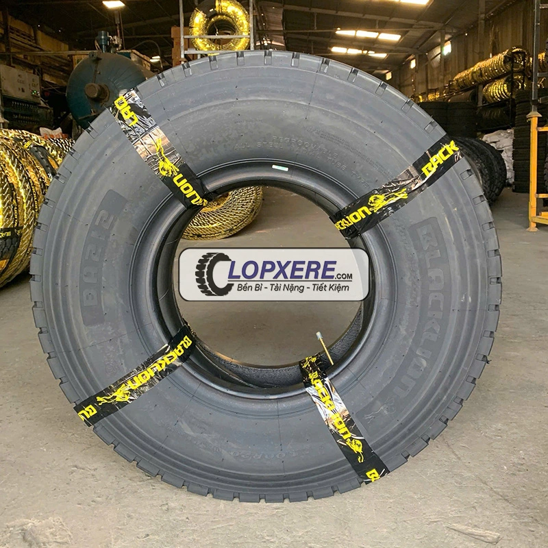 Lốp xe container Blacklion 11.00R20 BA212 gai xuôi hỗn hợp