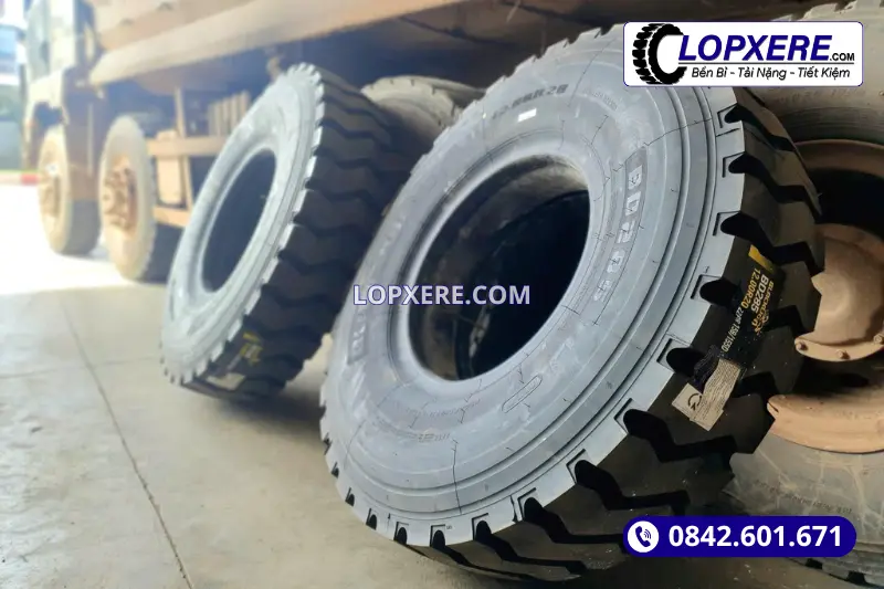 Lốp Blacklion BD285 12.00r20 chuyên cho xe chạy mỏ đá