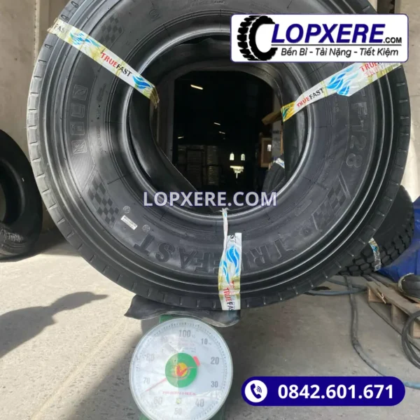 Lốp xe Truefast TF128 11.00r20 gai xuôi thẳng 18PR giá tốt