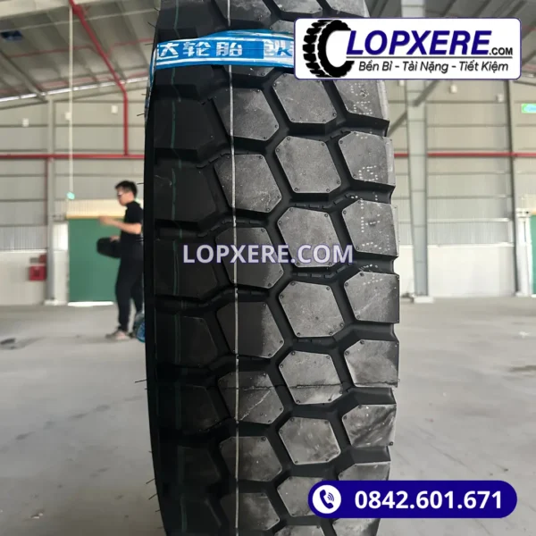Lốp xe tải Konstrukta KT838 12.00r20 gai ngang 20PR giá tốt
