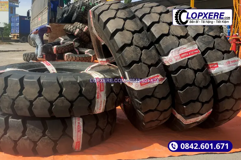 Lốp xe Trung Quốc không thương hiệu được tư vấn với cân nặng khủng