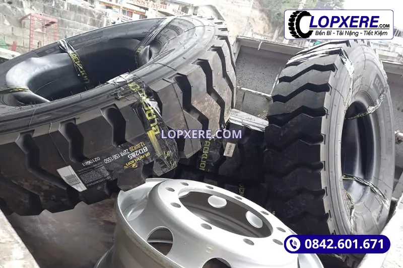 Lựa chọn lốp xe ben giá rẻ cần quan tâm những gì?