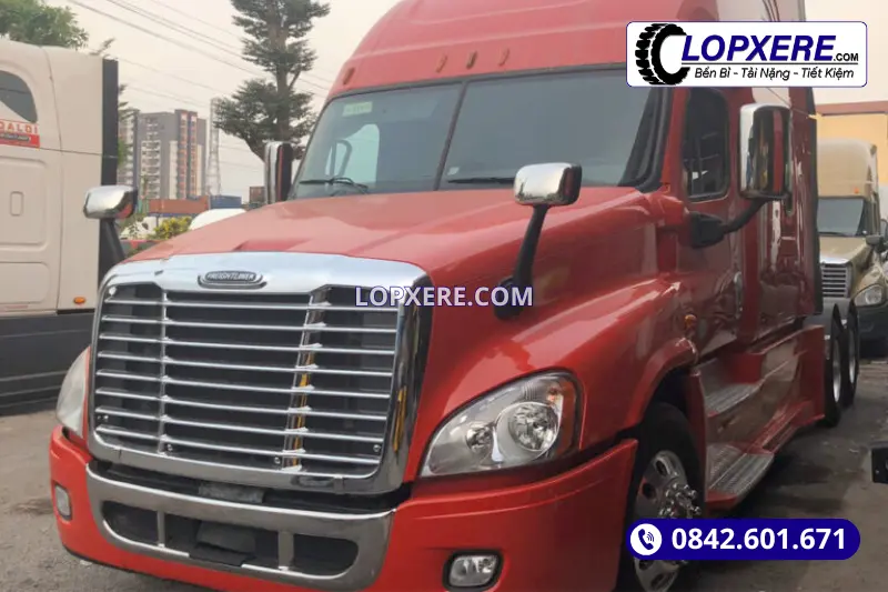 Xe đầu kéo Freightliner sử dụng cỡ lốp 295/75r22.5