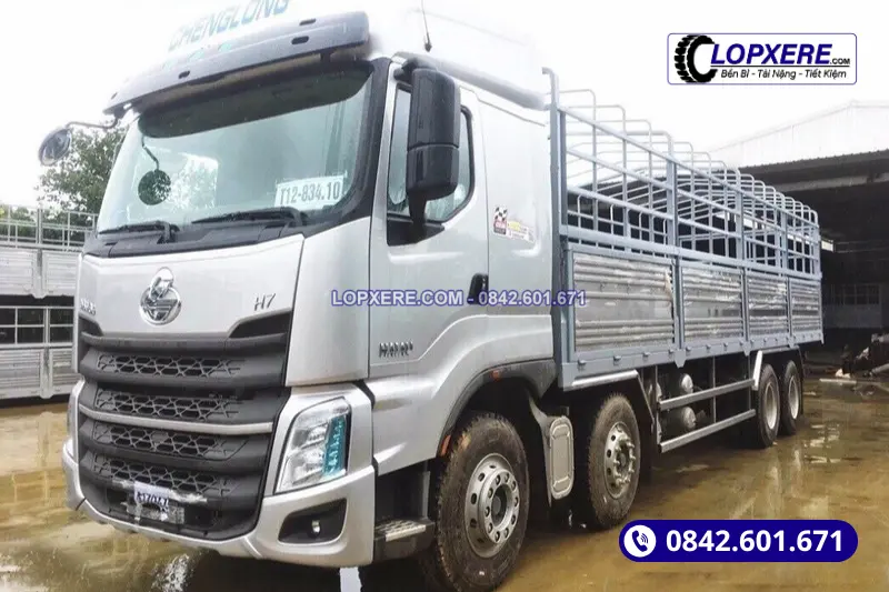 Xe tải Chenglong 4 chân thùng mui bạt 18 tấn