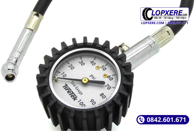 Đồng hồ đo áp suất lốp hãng TireTek được sử dụng phổ biến