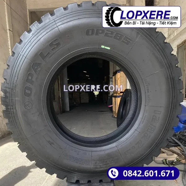 Lốp xe ben Opals OP285 12r22.5 gai bệt 22PR giá tốt nhất