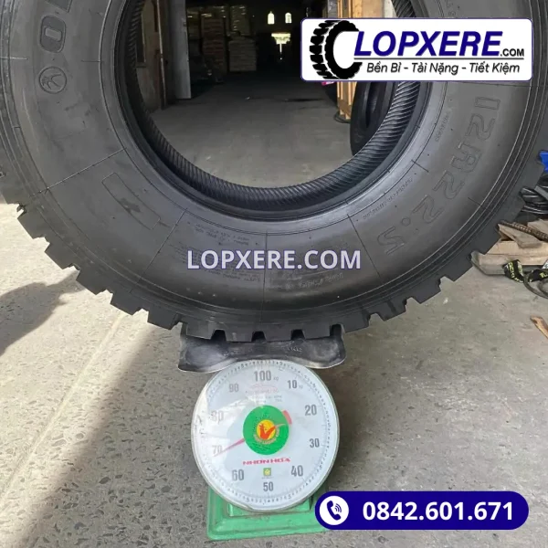 Lốp xe tải Opals OP285 12r22.5 gai bệt 22PR giá tốt nhất