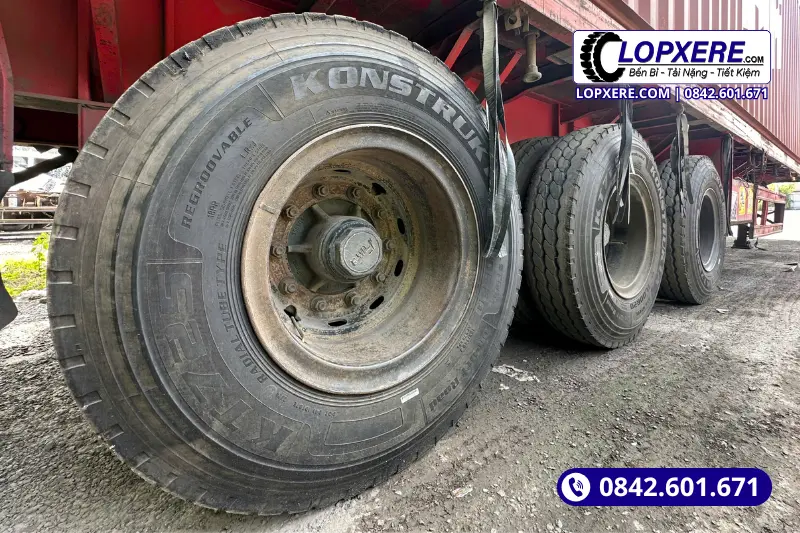 Lốp xe tải 11.00r20 được sử dụng nhiều với xe tải thùng và rơ mooc