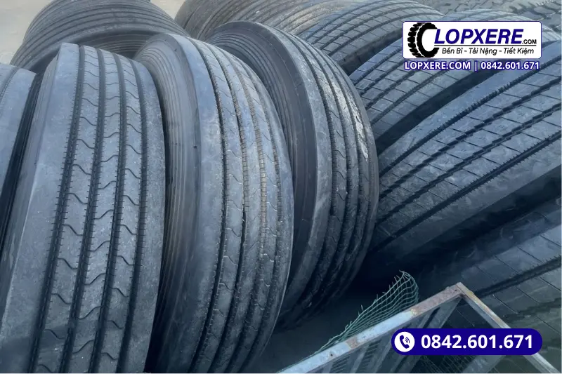 Vỏ xe tải lướt gần như giữ nguyên được cấu trúc ban đầu của hãng so với vỏ dán