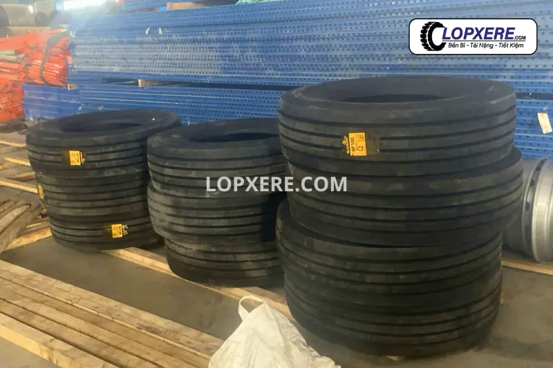 toc-do-xu-ly-bao-hanh-nhanh-gon-tai-lop-xe-re-luon-lam-hai-long-khach-hang